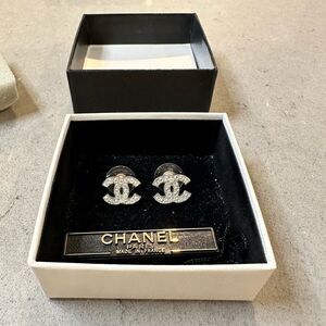 AUTHENTIC Chanel rhinestone earrings designer classic jewelry CC logo